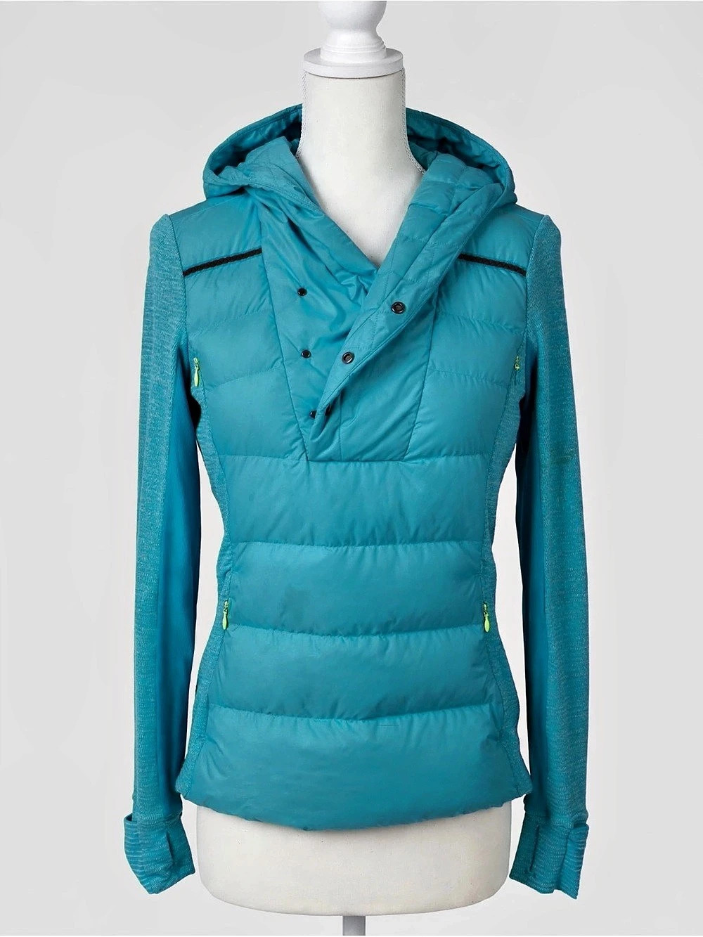 Lululemon Insulated Quilted Pullover Jacket Quilted Hooded Puffer Jacket in Blue
